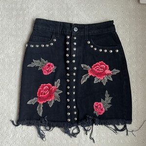 CARMAR ROSE DENIM SKIRT - SIZE 24